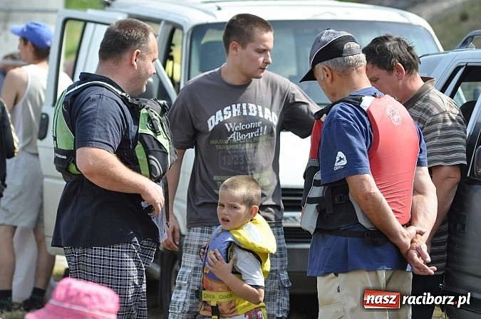 Zdjęcie w galerii na portalu naszraciborz.pl: Pierwsze koty za płoty. Sezon na Meandrach Odry otwarty wiadomości z regionu