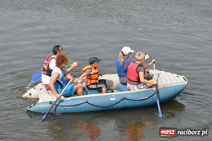 Zdjęcie w galerii na portalu naszraciborz.pl: Pierwsze koty za płoty. Sezon na Meandrach Odry otwarty wiadomości z regionu