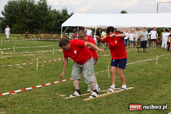 Zdjęcie w galerii na portalu naszraciborz.pl: Bieg narciarski i rzut jajkiem do fartuszka, czyli Turniej Sołectw Gminy Kornowac wiadomości z regionu