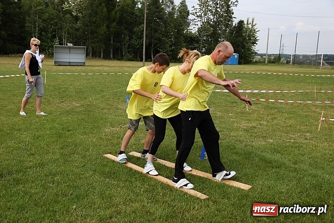 Zdjęcie w galerii na portalu naszraciborz.pl: Bieg narciarski i rzut jajkiem do fartuszka, czyli Turniej Sołectw Gminy Kornowac wiadomości z regionu