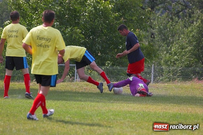 Zdjęcie w galerii na portalu naszraciborz.pl: Bieg narciarski i rzut jajkiem do fartuszka, czyli Turniej Sołectw Gminy Kornowac wiadomości z regionu