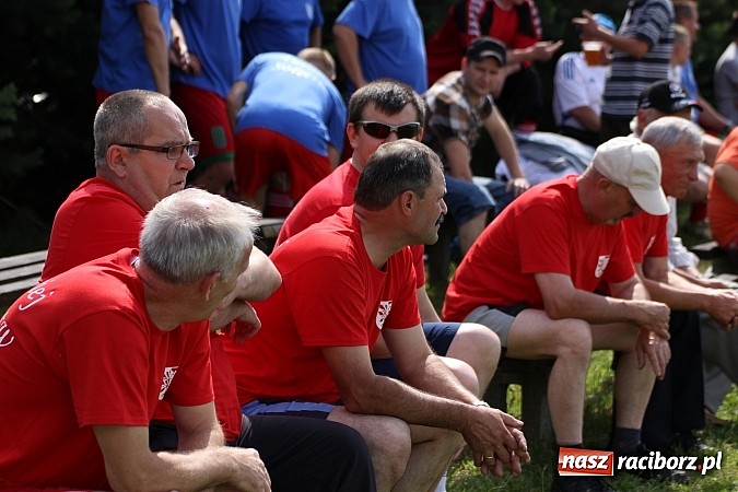 Zdjęcie w galerii na portalu naszraciborz.pl: Bieg narciarski i rzut jajkiem do fartuszka, czyli Turniej Sołectw Gminy Kornowac wiadomości z regionu