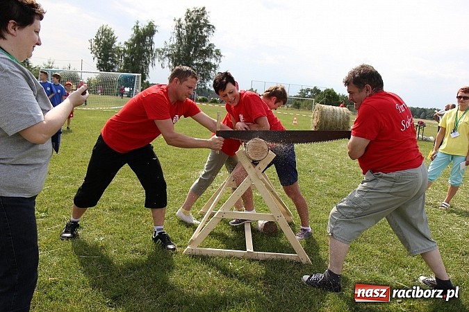 Zdjęcie w galerii na portalu naszraciborz.pl: Bieg narciarski i rzut jajkiem do fartuszka, czyli Turniej Sołectw Gminy Kornowac wiadomości z regionu