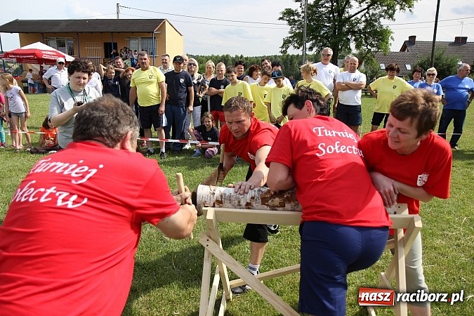 Zdjęcie w galerii na portalu naszraciborz.pl: Bieg narciarski i rzut jajkiem do fartuszka, czyli Turniej Sołectw Gminy Kornowac wiadomości z regionu