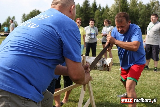 Zdjęcie w galerii na portalu naszraciborz.pl: Bieg narciarski i rzut jajkiem do fartuszka, czyli Turniej Sołectw Gminy Kornowac wiadomości z regionu