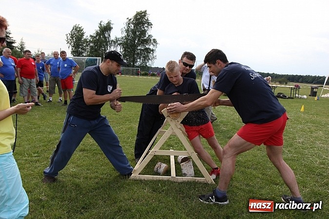 Zdjęcie w galerii na portalu naszraciborz.pl: Bieg narciarski i rzut jajkiem do fartuszka, czyli Turniej Sołectw Gminy Kornowac wiadomości z regionu