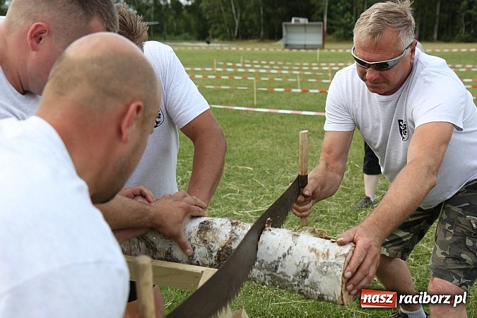 Zdjęcie w galerii na portalu naszraciborz.pl: Bieg narciarski i rzut jajkiem do fartuszka, czyli Turniej Sołectw Gminy Kornowac wiadomości z regionu