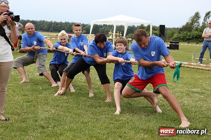 Zdjęcie w galerii na portalu naszraciborz.pl: Bieg narciarski i rzut jajkiem do fartuszka, czyli Turniej Sołectw Gminy Kornowac wiadomości z regionu