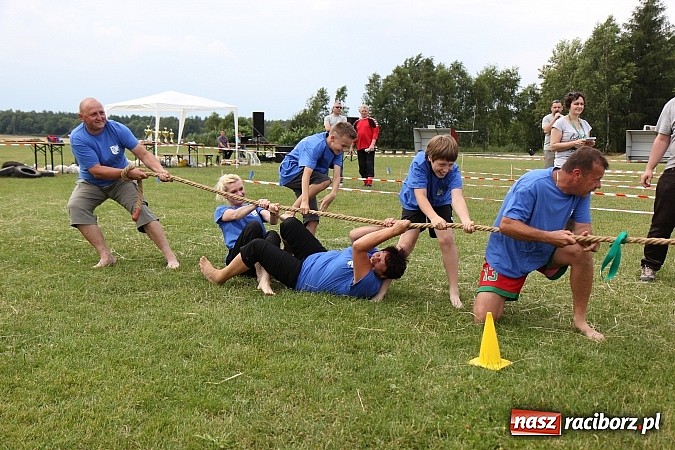 Zdjęcie w galerii na portalu naszraciborz.pl: Bieg narciarski i rzut jajkiem do fartuszka, czyli Turniej Sołectw Gminy Kornowac wiadomości z regionu