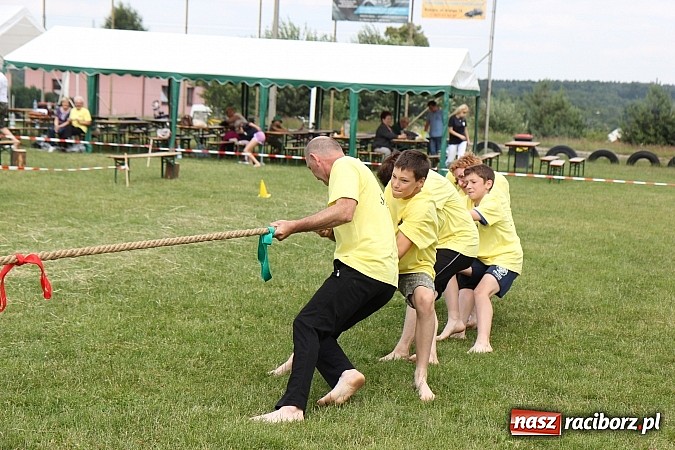 Zdjęcie w galerii na portalu naszraciborz.pl: Bieg narciarski i rzut jajkiem do fartuszka, czyli Turniej Sołectw Gminy Kornowac wiadomości z regionu