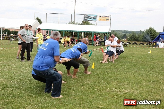 Zdjęcie w galerii na portalu naszraciborz.pl: Bieg narciarski i rzut jajkiem do fartuszka, czyli Turniej Sołectw Gminy Kornowac wiadomości z regionu