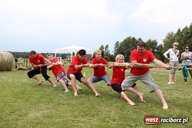 Zdjęcie w galerii na portalu naszraciborz.pl: Bieg narciarski i rzut jajkiem do fartuszka, czyli Turniej Sołectw Gminy Kornowac wiadomości z regionu