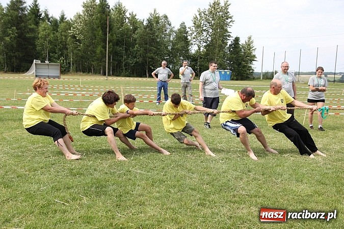 Zdjęcie w galerii na portalu naszraciborz.pl: Bieg narciarski i rzut jajkiem do fartuszka, czyli Turniej Sołectw Gminy Kornowac wiadomości z regionu