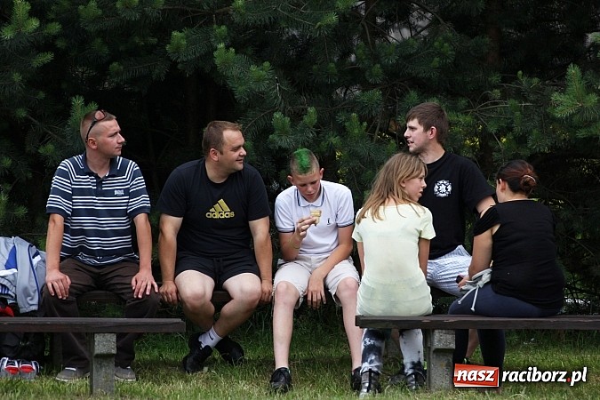 Zdjęcie w galerii na portalu naszraciborz.pl: Bieg narciarski i rzut jajkiem do fartuszka, czyli Turniej Sołectw Gminy Kornowac wiadomości z regionu