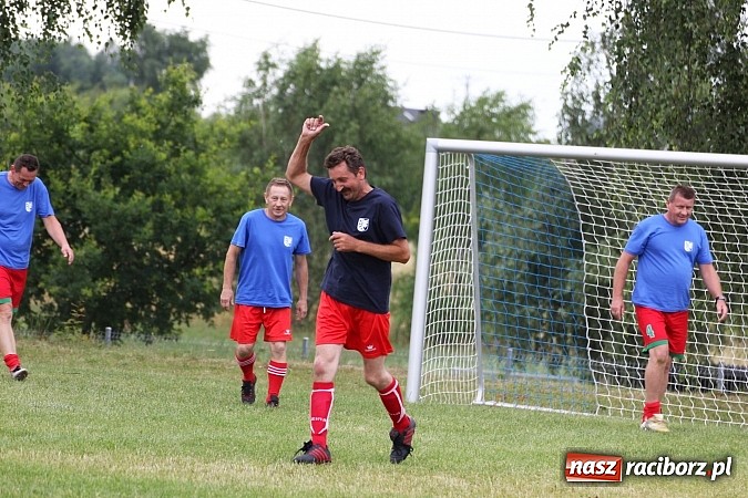 Zdjęcie w galerii na portalu naszraciborz.pl: Bieg narciarski i rzut jajkiem do fartuszka, czyli Turniej Sołectw Gminy Kornowac wiadomości z regionu
