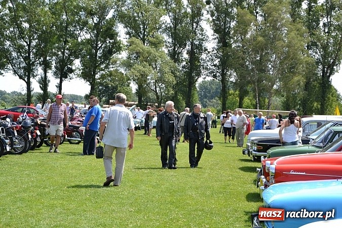 Zdjęcie w galerii na portalu naszraciborz.pl: Ponad sto wozów na VII zlocie w Zabełkowie wiadomości z regionu