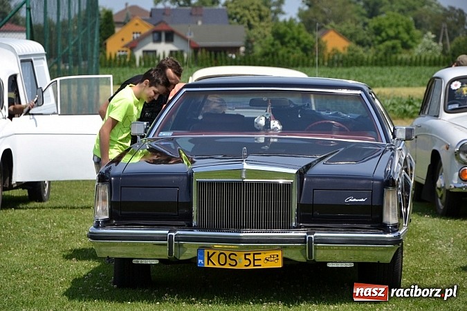 Zdjęcie w galerii na portalu naszraciborz.pl: Ponad sto wozów na VII zlocie w Zabełkowie wiadomości z regionu