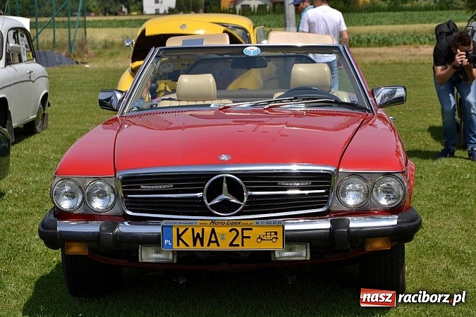 Zdjęcie w galerii na portalu naszraciborz.pl: Ponad sto wozów na VII zlocie w Zabełkowie wiadomości z regionu