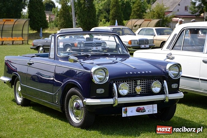 Zdjęcie w galerii na portalu naszraciborz.pl: Ponad sto wozów na VII zlocie w Zabełkowie wiadomości z regionu