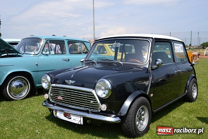 Zdjęcie w galerii na portalu naszraciborz.pl: Ponad sto wozów na VII zlocie w Zabełkowie wiadomości z regionu