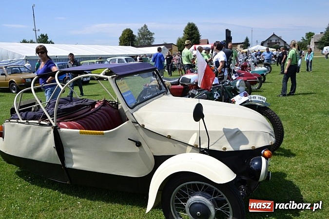 Zdjęcie w galerii na portalu naszraciborz.pl: Ponad sto wozów na VII zlocie w Zabełkowie wiadomości z regionu