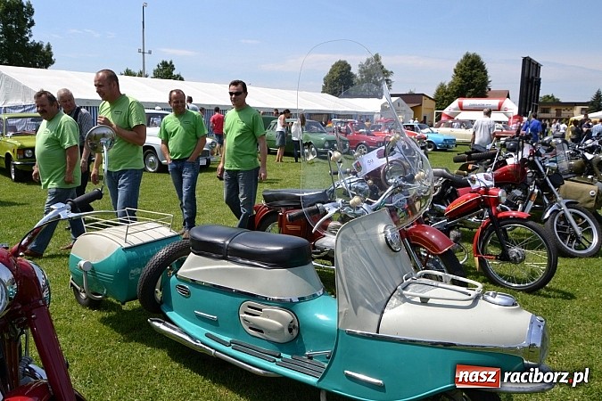 Zdjęcie w galerii na portalu naszraciborz.pl: Ponad sto wozów na VII zlocie w Zabełkowie wiadomości z regionu