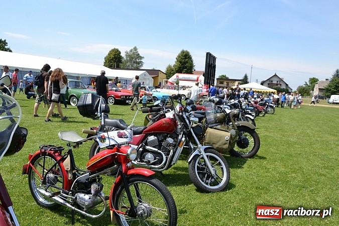 Zdjęcie w galerii na portalu naszraciborz.pl: Ponad sto wozów na VII zlocie w Zabełkowie wiadomości z regionu