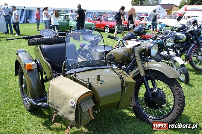 Zdjęcie w galerii na portalu naszraciborz.pl: Ponad sto wozów na VII zlocie w Zabełkowie wiadomości z regionu