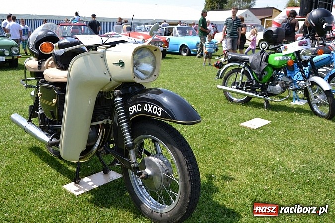 Zdjęcie w galerii na portalu naszraciborz.pl: Ponad sto wozów na VII zlocie w Zabełkowie wiadomości z regionu