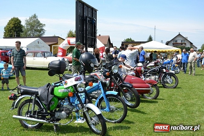 Zdjęcie w galerii na portalu naszraciborz.pl: Ponad sto wozów na VII zlocie w Zabełkowie wiadomości z regionu