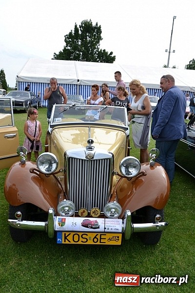 Zdjęcie w galerii na portalu naszraciborz.pl: Ponad sto wozów na VII zlocie w Zabełkowie wiadomości z regionu