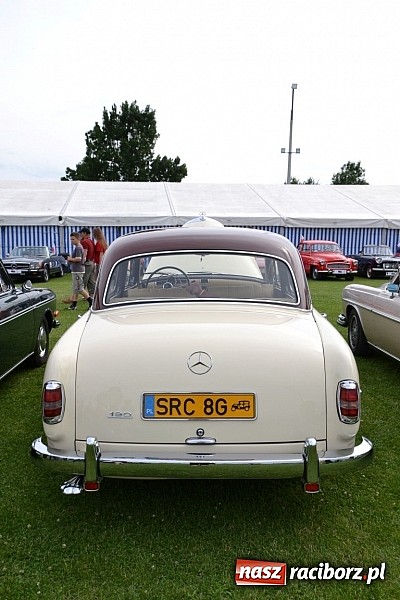 Zdjęcie w galerii na portalu naszraciborz.pl: Ponad sto wozów na VII zlocie w Zabełkowie wiadomości z regionu