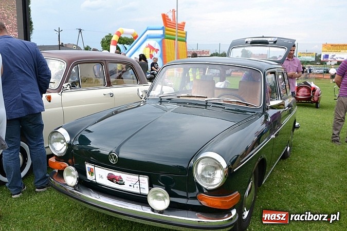 Zdjęcie w galerii na portalu naszraciborz.pl: Ponad sto wozów na VII zlocie w Zabełkowie wiadomości z regionu