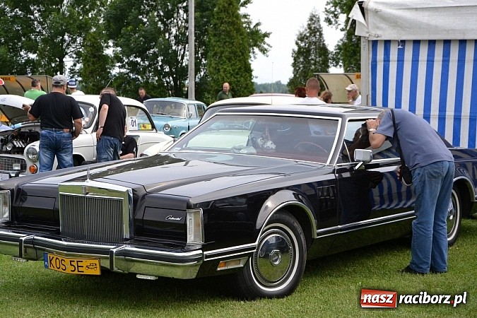 Zdjęcie w galerii na portalu naszraciborz.pl: Ponad sto wozów na VII zlocie w Zabełkowie wiadomości z regionu