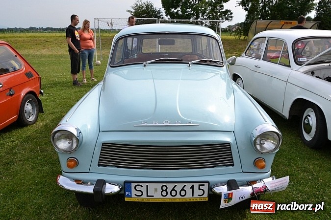 Zdjęcie w galerii na portalu naszraciborz.pl: Ponad sto wozów na VII zlocie w Zabełkowie wiadomości z regionu