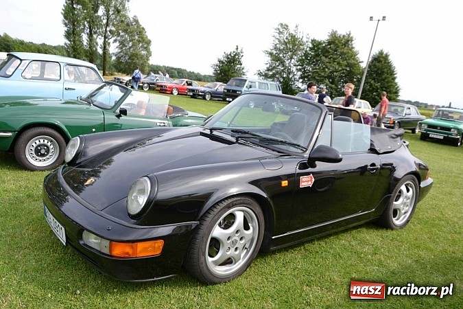 Zdjęcie w galerii na portalu naszraciborz.pl: Ponad sto wozów na VII zlocie w Zabełkowie wiadomości z regionu