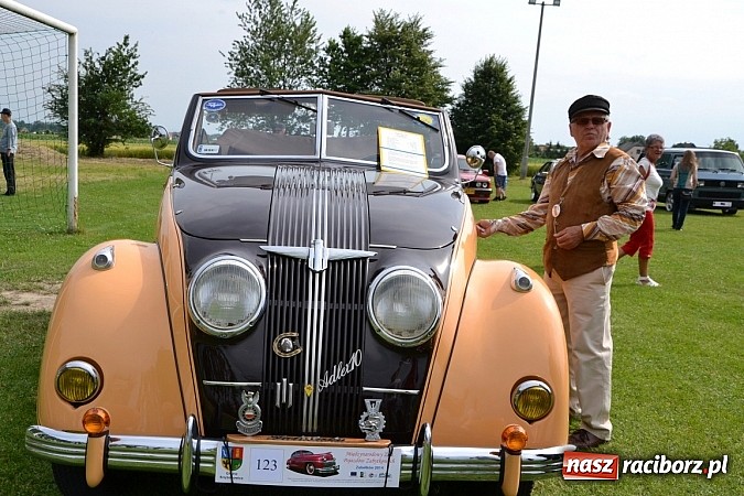 Zdjęcie w galerii na portalu naszraciborz.pl: Ponad sto wozów na VII zlocie w Zabełkowie wiadomości z regionu