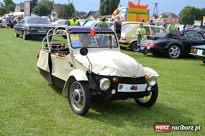 Zdjęcie w galerii na portalu naszraciborz.pl: Ponad sto wozów na VII zlocie w Zabełkowie wiadomości z regionu