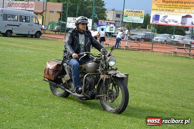 Zdjęcie w galerii na portalu naszraciborz.pl: Ponad sto wozów na VII zlocie w Zabełkowie wiadomości z regionu