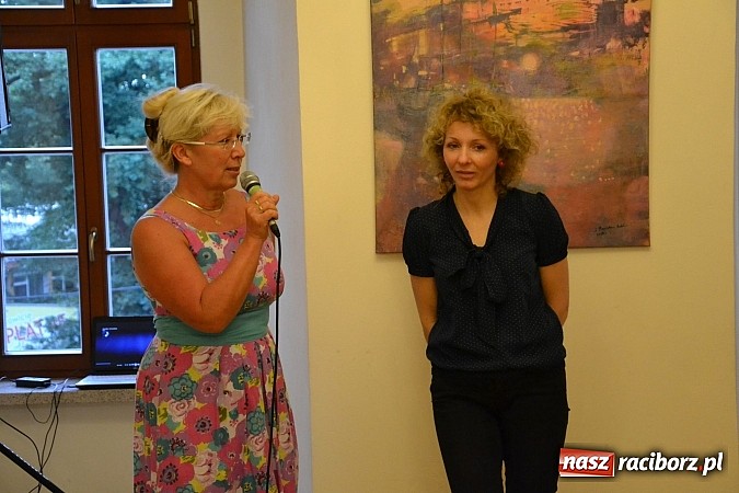 Zdjęcie w galerii na portalu naszraciborz.pl: Nierealne - wernisaż wystawy Sylwii Marcinków Matulka na zamku  wiadomości z regionu