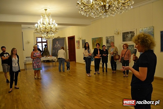 Zdjęcie w galerii na portalu naszraciborz.pl: Nierealne - wernisaż wystawy Sylwii Marcinków Matulka na zamku  wiadomości z regionu