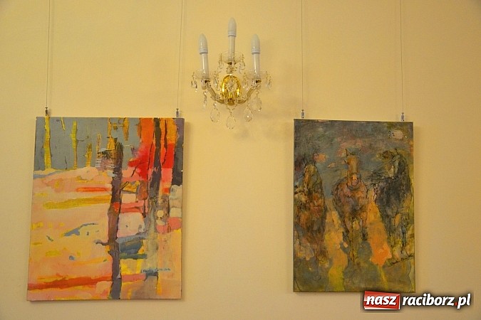 Zdjęcie w galerii na portalu naszraciborz.pl: Nierealne - wernisaż wystawy Sylwii Marcinków Matulka na zamku  wiadomości z regionu