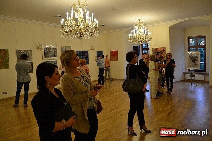 Zdjęcie w galerii na portalu naszraciborz.pl: Nierealne - wernisaż wystawy Sylwii Marcinków Matulka na zamku  wiadomości z regionu
