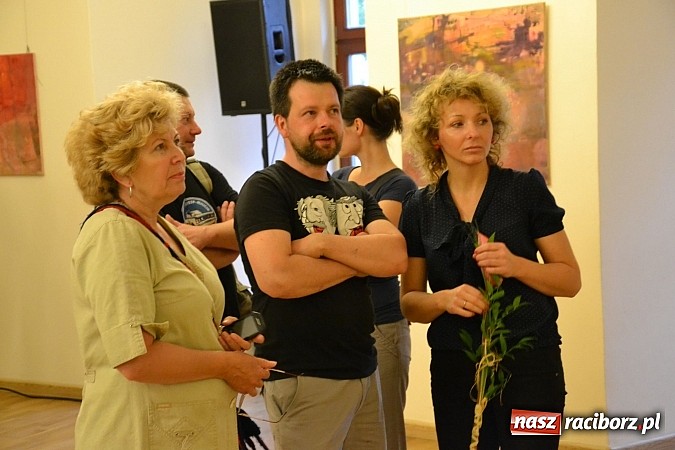 Zdjęcie w galerii na portalu naszraciborz.pl: Nierealne - wernisaż wystawy Sylwii Marcinków Matulka na zamku  wiadomości z regionu