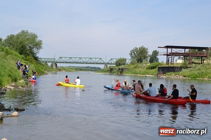 Zdjęcie w galerii na portalu naszraciborz.pl: Meandry Odry zachwycają. Zobacz zdjęcia z trasy wczorajszego spływu wiadomości z regionu