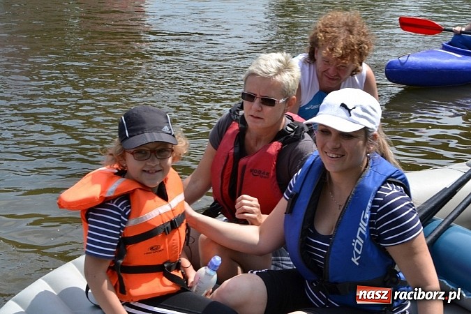 Zdjęcie w galerii na portalu naszraciborz.pl: Meandry Odry zachwycają. Zobacz zdjęcia z trasy wczorajszego spływu wiadomości z regionu