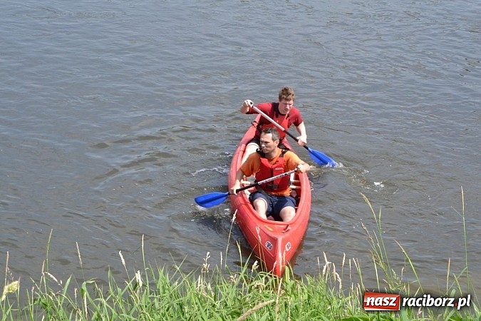 Zdjęcie w galerii na portalu naszraciborz.pl: Meandry Odry zachwycają. Zobacz zdjęcia z trasy wczorajszego spływu wiadomości z regionu