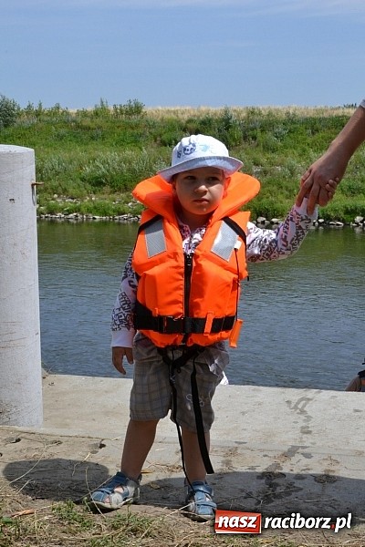 Zdjęcie w galerii na portalu naszraciborz.pl: Meandry Odry zachwycają. Zobacz zdjęcia z trasy wczorajszego spływu wiadomości z regionu