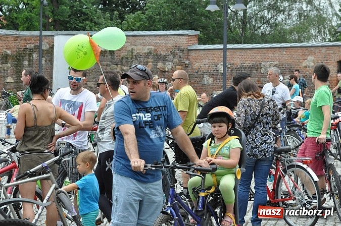 Zdjęcie w galerii na portalu naszraciborz.pl: Szósta Rowerowa Masa Krytyczna przejechała przez Racibórz. Super frekwencja wiadomości z regionu