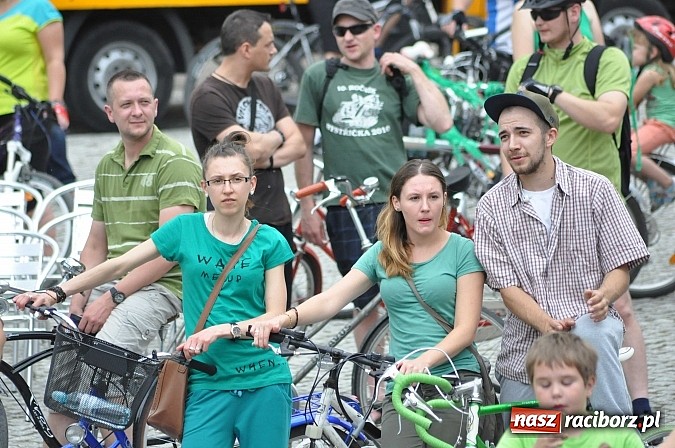 Zdjęcie w galerii na portalu naszraciborz.pl: Szósta Rowerowa Masa Krytyczna przejechała przez Racibórz. Super frekwencja wiadomości z regionu